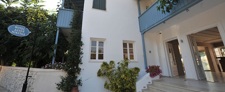 Hotel Agios Nikitas*** na otoku Lefkas v Grčiji - Kuponko.si