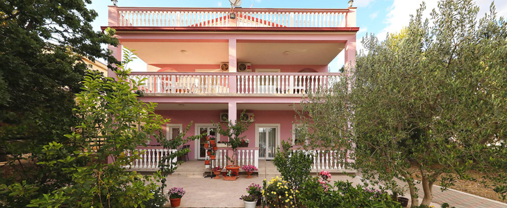 Villa Rajna, apartma v mestu Seline - Kuponko.si