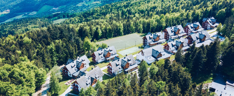 Pohorje Village Resort: premium masaža, savne, bazen - Kuponko.si