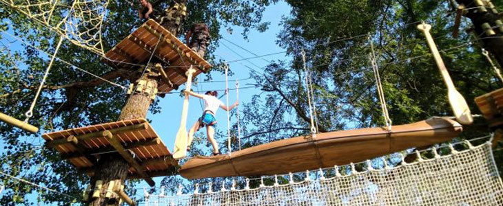 Adrenalinski dan s kosilom ob Kolpi z družino - Kuponko.si