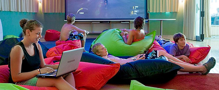 Crystal Sunny Hotel 4*, Poreč: pomladni oddih - Kuponko.si