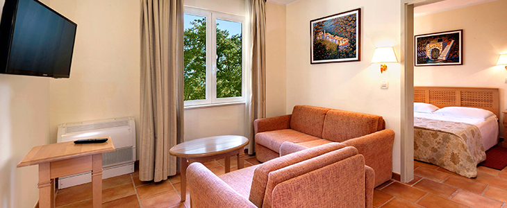 Apartmaji Bellevue**** Plava Laguna, Poreč - Kuponko.si