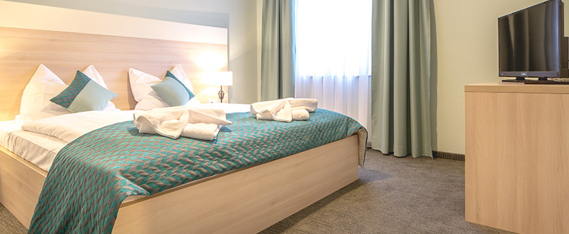 Hotel Bor otok Krk, oddih z zajtrkom - Kuponko.si