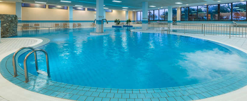 Hotel Pinija 4*, Petrčane: 2x nočitev s polpenzionom - Kuponko.si