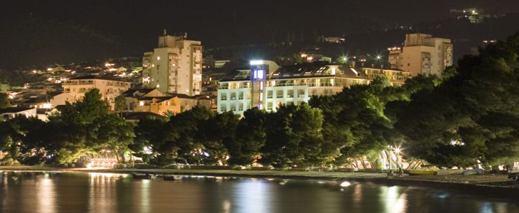 Hotel Park - oddih v dvoje v Makarski - Kuponko.si