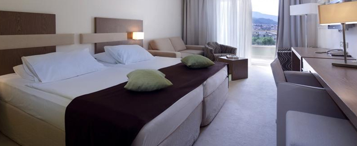 Hotel Park - oddih v dvoje v Makarski - Kuponko.si