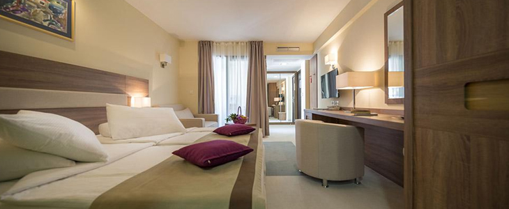 Hotel Park - oddih v dvoje v Makarski - Kuponko.si