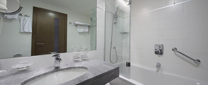 Hotel Park - oddih v dvoje v Makarski - Kuponko.si