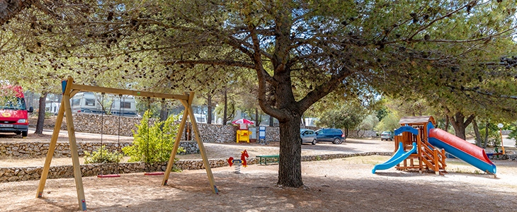 Apartmaji Jezera Village, sončni oddih za celo družino - Kuponko.si