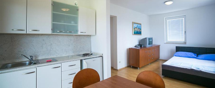 Standard apartmaji - počitnice v Novalji - Kuponko.si