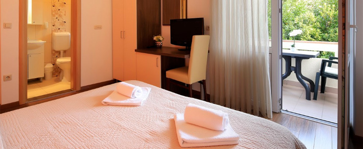 Aparthotel Trcol 4*, oddih v Novalji na Pagu - Kuponko.si