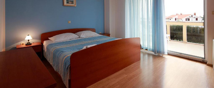 Aparthotel Trcol 4*, oddih v Novalji na Pagu - Kuponko.si