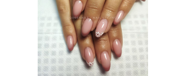 Queenails salon: podaljševanje nohtov na rokah - Kuponko.si