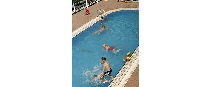Hotel Mediteran 3*, Cirkvenica: oddih za 2, polpenzion - Kuponko.si