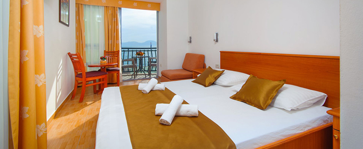 Hotel Pansion Mol, oddih v Drveniku - Kuponko.si