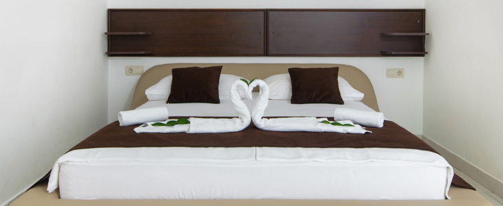 Hotel Pansion Mol, oddih v Drveniku - Kuponko.si