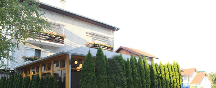 Garni hotel Danica, Srbija: 2x polpenzion v dvoje - Kuponko.si