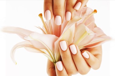 Salon Immortelle: permanentno lakiranje nohtov Salon Immortelle: permanentno lakiranje nohtov