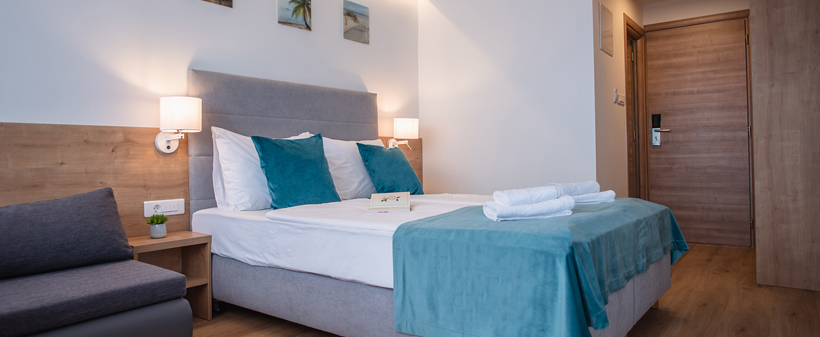 Hotel Mediteran 3*, Cirkvenica: oodih za 2, polpenzion - Kuponko.si
