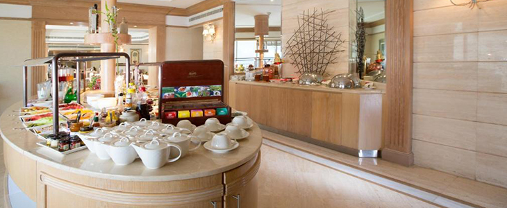 Crowne Plaza Dubai***** v Dubaju - Kuponko.si