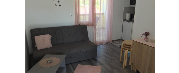 Apartmaji Verica, oddih v Karlobagu - Kuponko.si