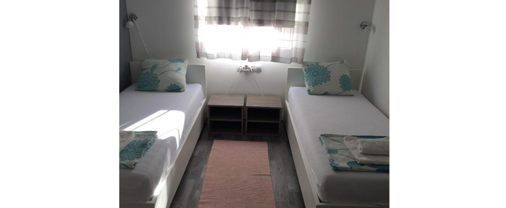 Apartmaji Verica, oddih v Karlobagu - Kuponko.si