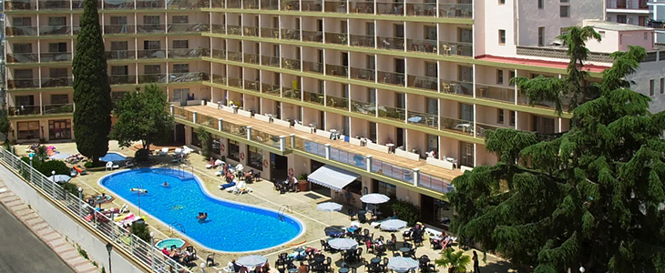 Hotel Bon Repòs*** v Costa Bravi v Španiji - Kuponko.si