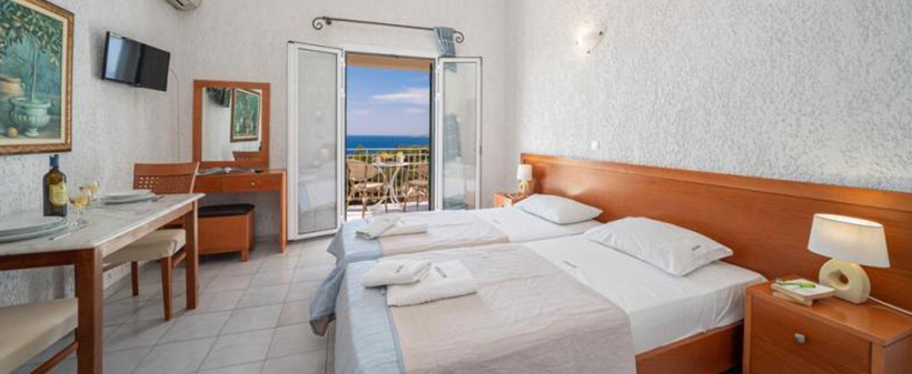 otok Lefkas z letalom - Grčija  - Kuponko.si