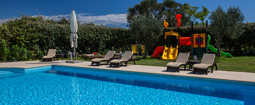 Hotel Manora, Mali Lošinj: počitnice s polpenzionom - Kuponko.si