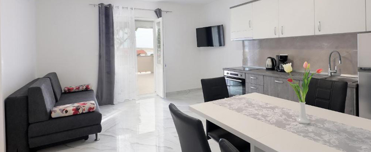 Apartmaji Villa Lana, otok Pag - Kuponko.si