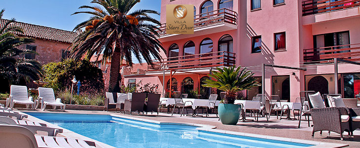  Villa Stari dvor 3* Ugljan: oddih v hotelu z bazenom - Kuponko.si