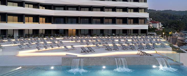 Grand hotel View 4*, Postira, Brač: all inclusive oddih - Kuponko.si