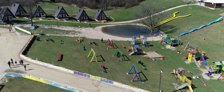 Naselje S.R.C.A. Ajdinovići - all inclusive oddih - Kuponko.si