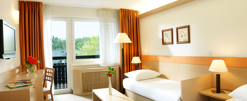 Hotel Savica Garni 4*, Bled: oddih s kopanjem - Kuponko.si