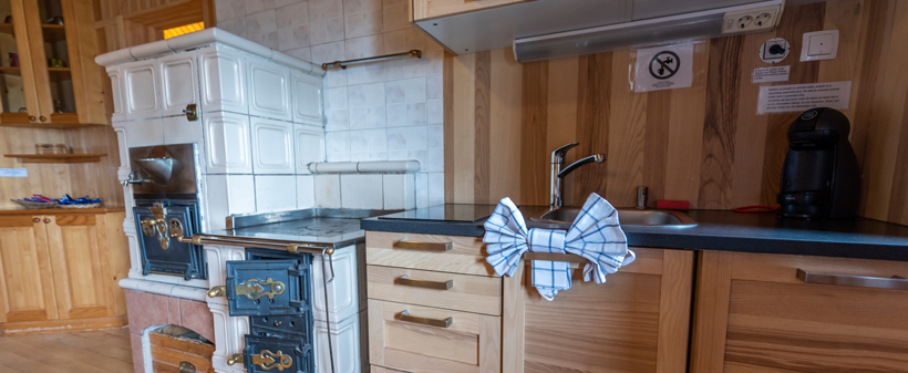 Velika planina resort, najem pristne koče - Kuponko.si