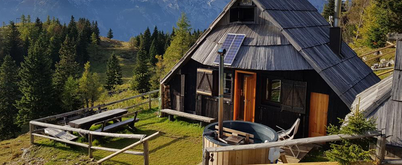 Velika planina resort, najem pristne koče - Kuponko.si