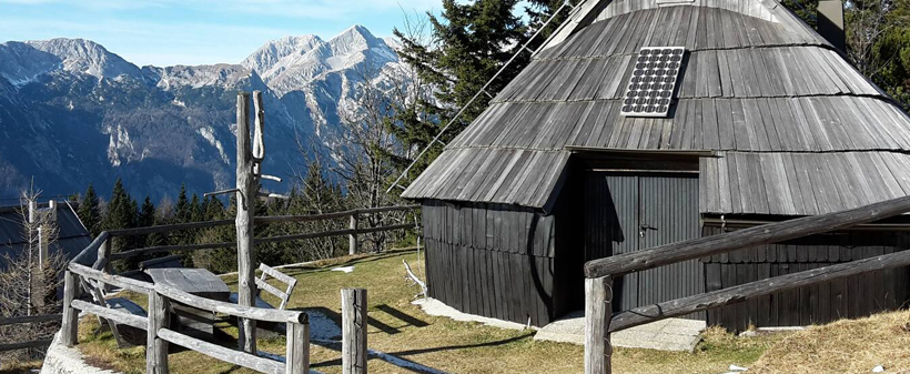 Velika planina resort, najem pristne koče - Kuponko.si