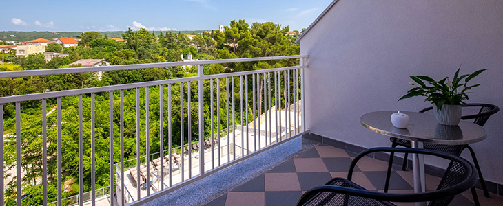 Hotel Malin, Krk: jesenski oddih - Kuponko.si