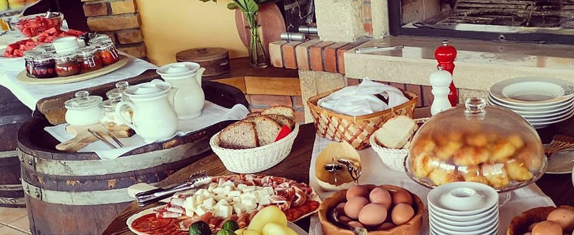 Stupnički Dvori 3*, Brodski stupnik: 2x polpenzion - Kuponko.si