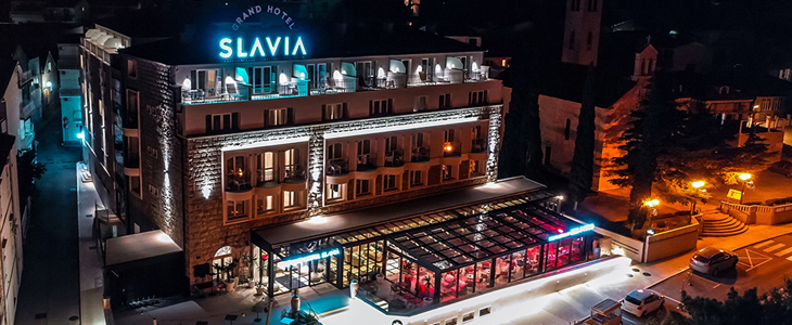 Hotel Slavia 4*, Baška Voda - oddih s polpenzionom - Kuponko.si
