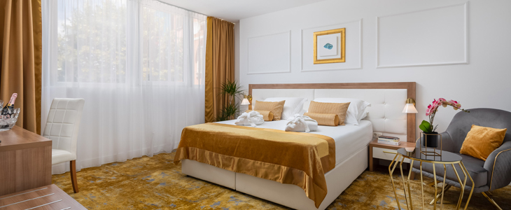 Hotel Corner 4*, Split - oddih s polpenzionom - Kuponko.si
