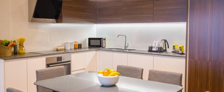 Oddih v Sarajevu - apartma Bosmal Arjaan by Rotana - Kuponko.si