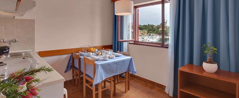 Hotel Pineta, apartmaji Riva, Vrsar, zimski oddih - Kuponko.si