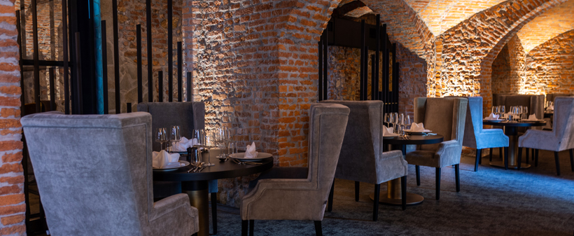 Hotel Slatina*: kopanje, savna, kosilo - Kuponko.si