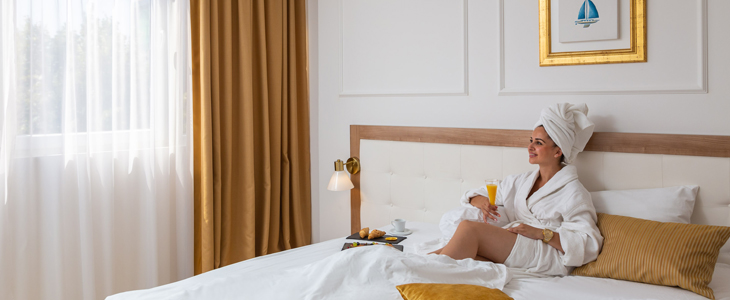 Hotel Corner 4*, Split - oddih s polpenzionom - Kuponko.si