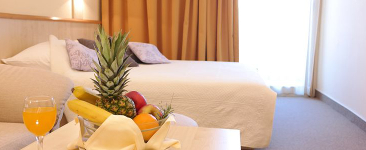 Hotel Adria, Biograd na Moru: all inclusive oddih - Kuponko.si