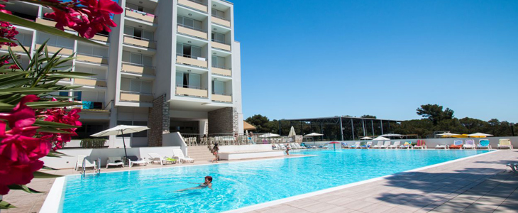 Hotel Adria, Biograd na Moru: all inclusive oddih - Kuponko.si
