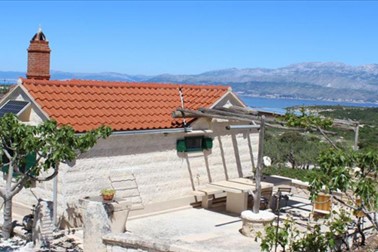 Robinson House Dubrova, Brač: 3x nočitev za 5 oseb Robinson House Dubrova, Brač: 3x nočitev za 5 oseb