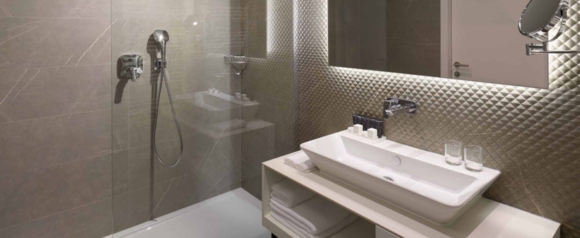 Hotel Amphora 4*, Split: 2x nočitev, zajtrk, wellness - Kuponko.si