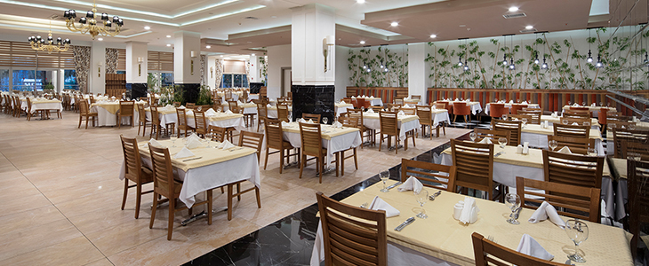 Hotel Royal Garden Beach***** v Alanyi, Turčija - Kuponko.si